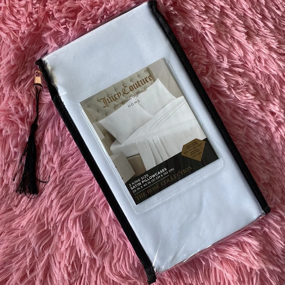 🤍Juicy Couture Set of 2 King Size Satin Pillowcases